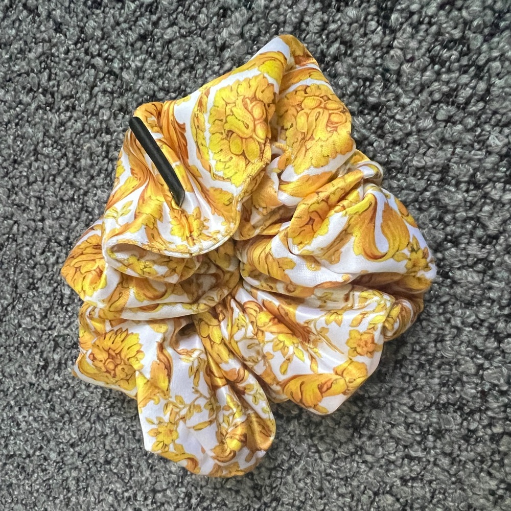 Versace Barocco-print scrunchie - never used